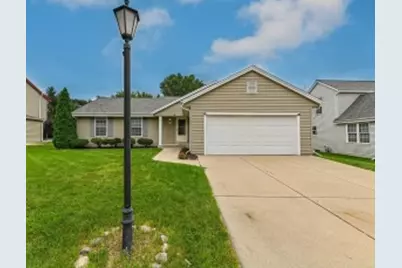 315  Stonebrook Dr, Waukesha, WI 53186 - Photo 1