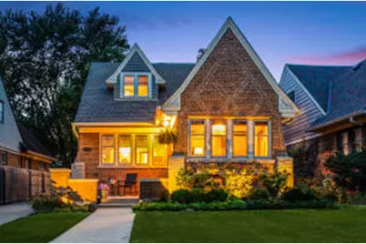 2573 N 72nd St, Wauwatosa, WI 53213 - Photo 1