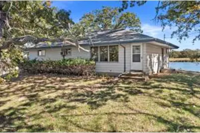 8666 S 116th St, Franklin, WI 53132 - Photo 1