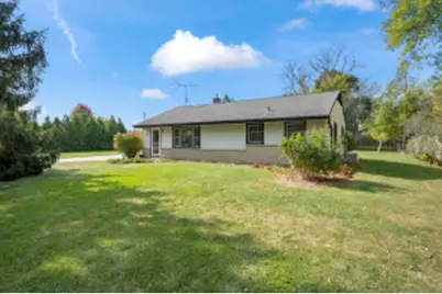 W202N9558  Club Cir, Menomonee Falls, WI 53051 - Photo 1