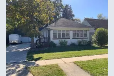 219  Lincoln Ave, Mukwonago, WI 53149 - Photo 1