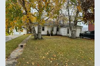 626 S 20th St, Manitowoc, WI 54220 - Photo 1