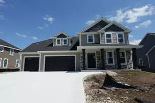 1581 Creekview Ln, Oconomowoc, WI 53066 - Photo 1
