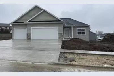 101  Chestnut Ct, Theresa, WI 53091 - Photo 1