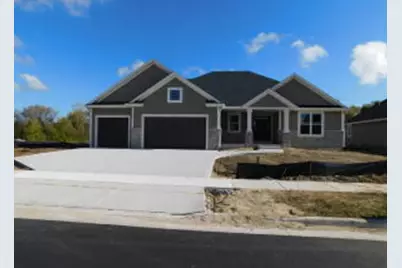 232  Candleberry Ln, Grafton, WI 53024 - Photo 1