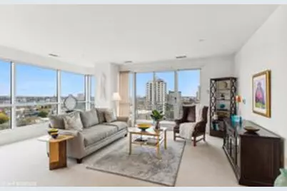 1522 N Prospect Ave, Milwaukee, WI 53202 - Photo 1