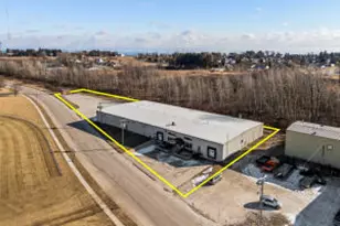 1025 E Albert Dr, Manitowoc, WI 54220 - Photo 1