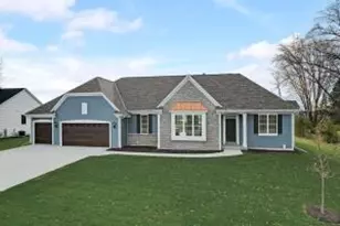 2161 Falls Rd, Grafton, WI 53024 - Photo 1