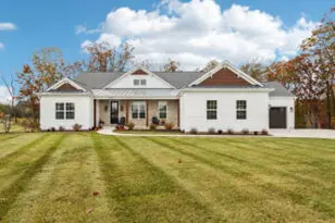 1790 Ridgeway Pt, Lake Geneva, WI 53147 - Photo 1