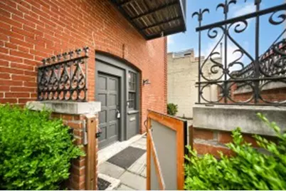 1442 N Franklin Pl, Milwaukee, WI 53202 - Photo 1