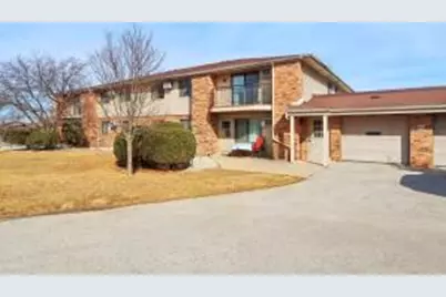 4449 S Greenridge Cir, Greenfield, WI 53220 - Photo 1