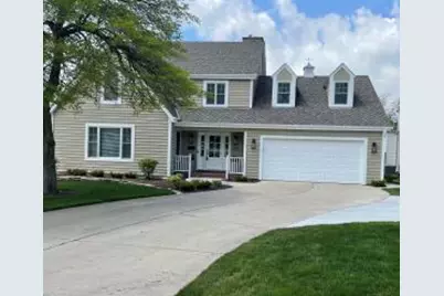 6271 N Lake Dr, Whitefish Bay, WI 53217 - Photo 1