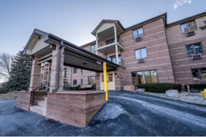 530 N Silverbrook Dr, West Bend, WI 53090 - Photo 1