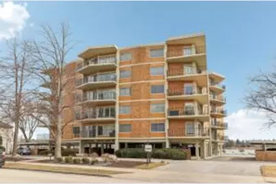 333 N Lake Rd, Oconomowoc, WI 53066 - Photo 1