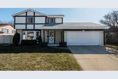 5962 S Robert Ave, Cudahy, WI 53110 - Photo 1