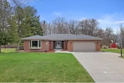 N56W35287  Appletree Ct, Oconomowoc, WI 53066 - Photo 1