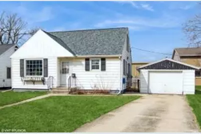 312  Main St, Horicon, WI 53032 - Photo 1