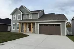 1019 Waterstone Ct, Pewaukee, WI 53072 - Photo 1