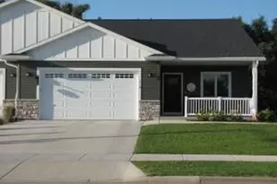 219 Rivers Dr, Holmen, WI 54636 - Photo 1