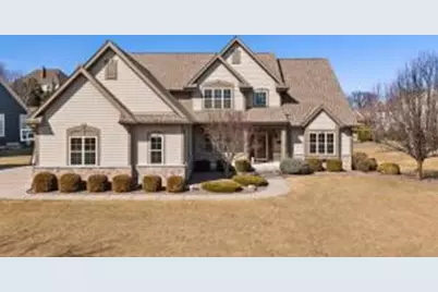 763  Stepping Stone Way, Pewaukee, WI 53072 - Photo 1