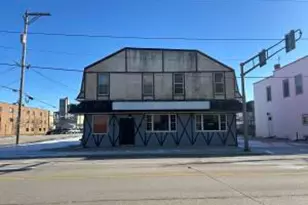 1103 S 10th St, Manitowoc, WI 54220 - Photo 1