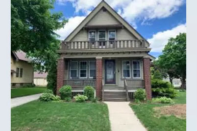 6904 W Lloyd St, Wauwatosa, WI 53213 - Photo 1
