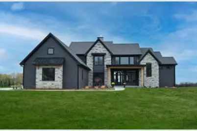 2819  Windward Ln, Delafield, WI 53018 - Photo 1