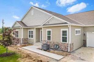 N112W14185 Wrenwood Pass, Germantown, WI 53022 - Photo 1