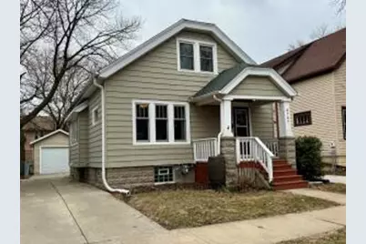 6707  Vista Ave, Wauwatosa, WI 53213 - Photo 1