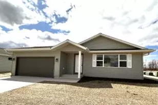 1048 McNish Ct, Sheboygan Falls, WI 53085 - Photo 1