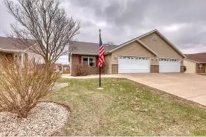 864  Chief Kewaskum Pl, Kewaskum, WI 53040 - Photo 1