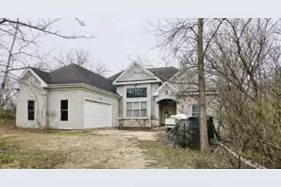 1835 N Davies Dr, Summit, WI 53066 - Photo 1