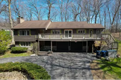 S44W22046  Sun Ridge Dr, Waukesha, WI 53189 - Photo 1