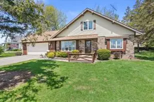 618 W Main St, Racine, WI 53185 - Photo 1