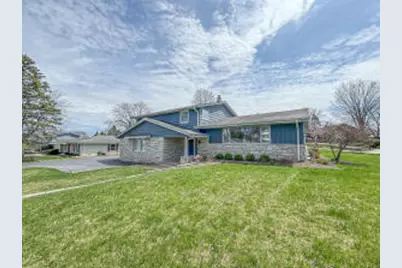 12625 W Eden Trl, New Berlin, WI 53151 - Photo 1