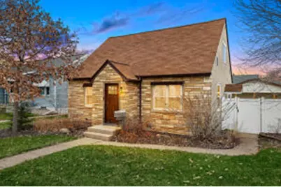 2135  Redfield St, La Crosse, WI 54601 - Photo 1