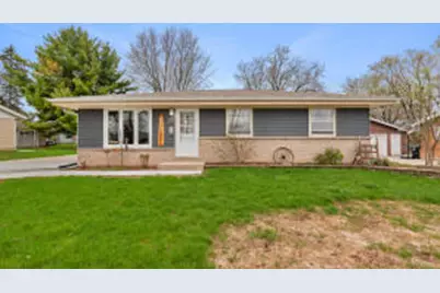 655  Wheelock Ave, Hartford, WI 53027 - Photo 1