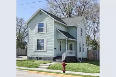 114 E Davis St, Beaver Dam, WI 53916 - Photo 1