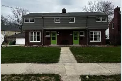 4242 N Olsen Ave #4244, Shorewood, WI 53211 - Photo 1