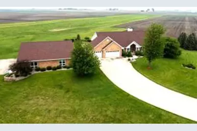 3  Carlock Dr, Danforth, IL 60930 - Photo 1