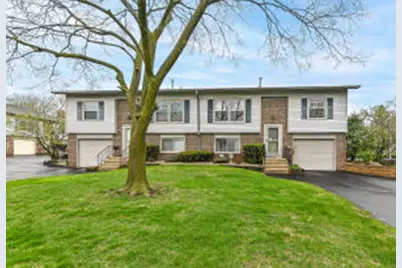 10237 W Parkedge Cir, Franklin, WI 53132 - Photo 1