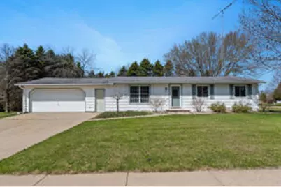 305  Hill Rd, Rosendale, WI 54974 - Photo 1