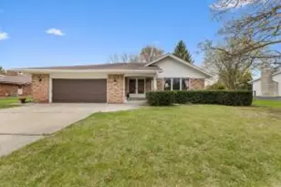 1845 W Wayside Dr, Glendale, WI 53209 - Photo 1