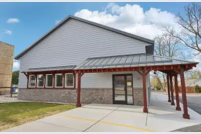 717 W Main St, Watertown, WI 53094 - Photo 1