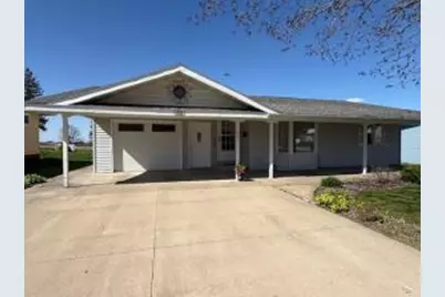 421  Main St, Eitzen, MN 55931 - Photo 1