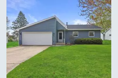 718  Oak Dr, Jefferson, WI 53549 - Photo 1