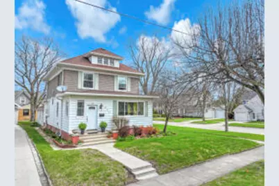 108  Lake Ct, Sheboygan, WI 53081 - Photo 1