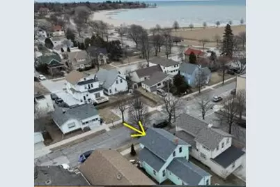 325  Washington Ct, Sheboygan, WI 53081 - Photo 1