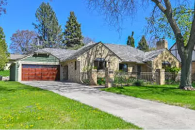 3126 N Argonne Dr, Milwaukee, WI 53222 - Photo 1