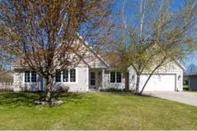 516  Sara's Ct, Slinger, WI 53086 - Photo 1